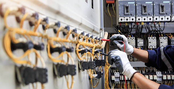 Professional Electrician technician working in Avondale Estates, GA